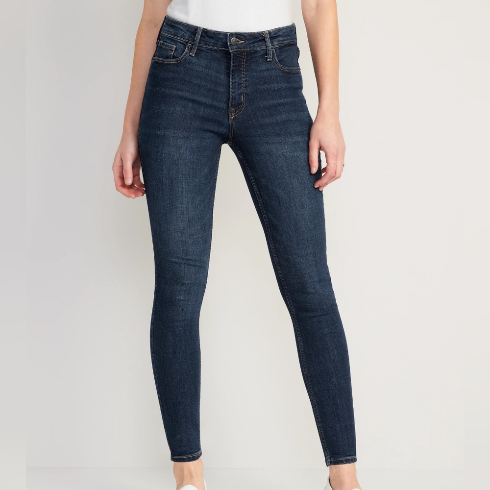 Old Navy Rockstar Super Skinny Extra High Rise Jeans
